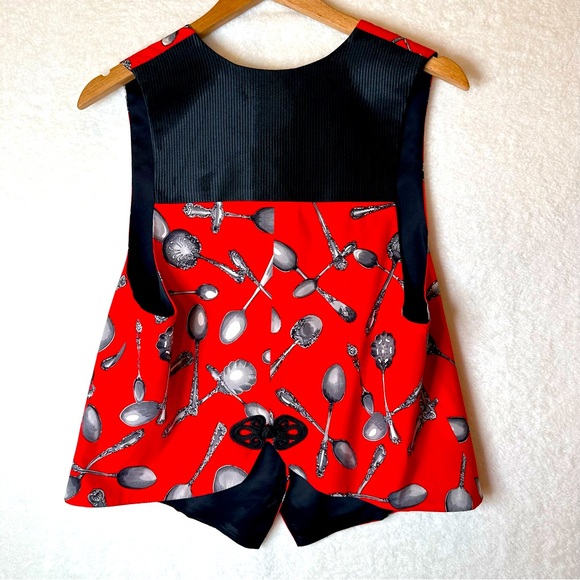 Max & Mabel Vtg Kimono tapestry 100% Silk red spoon pattern Vest Medium - Picture 6 of 8